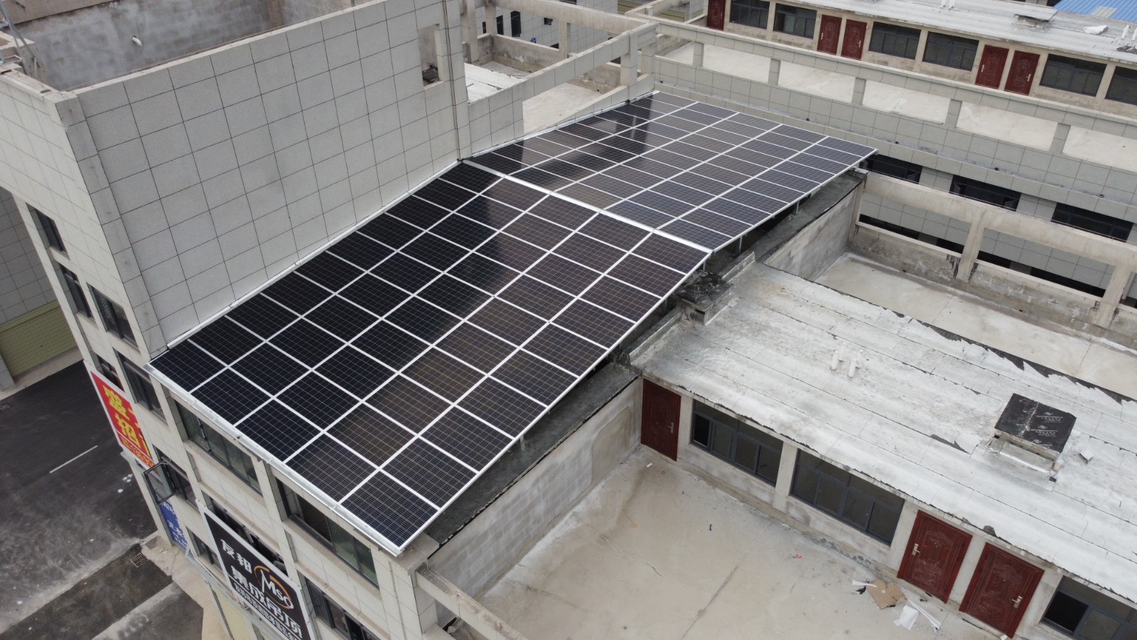 天下首份！！！勉励全民装光伏，，政府宣布建议书